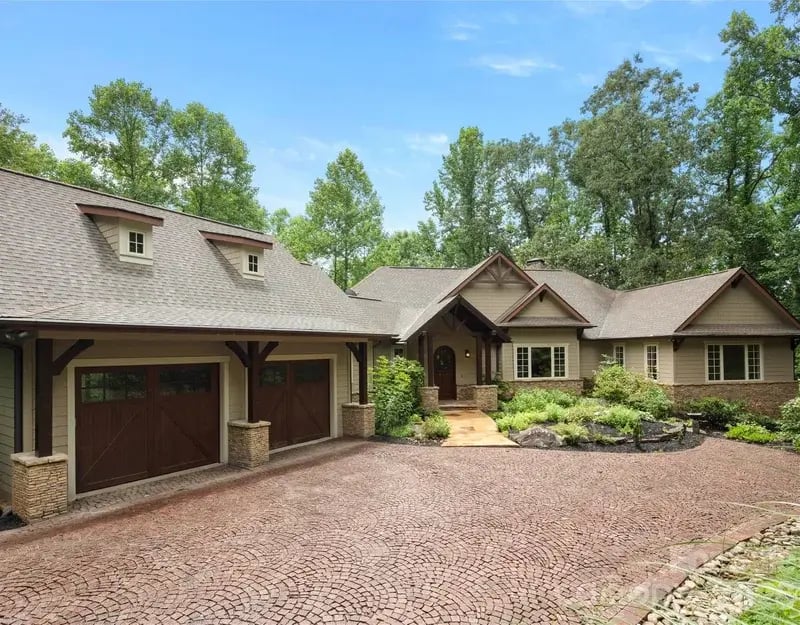 672 Walnut Valley Parkway