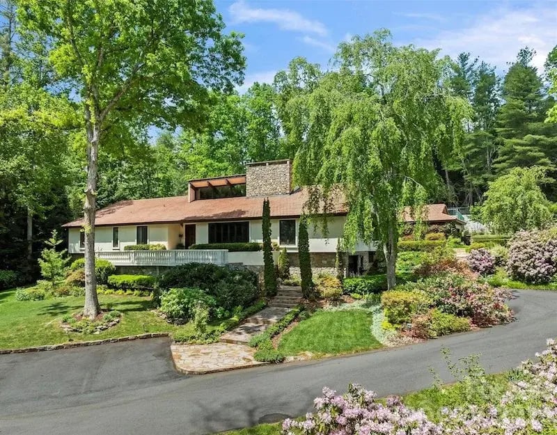 69 Forest Road