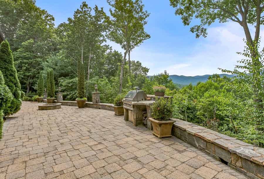 patio overlooking mountains