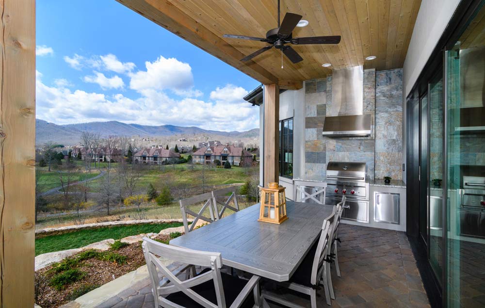 dining room overlooking mountains